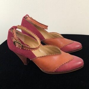 Latigo Harmony Color Block Scalloped Leather Ankle Strap Heels Size 8.5